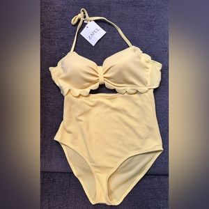 Zaful Yellow Scalloped Edge Bathing Shit - size XL